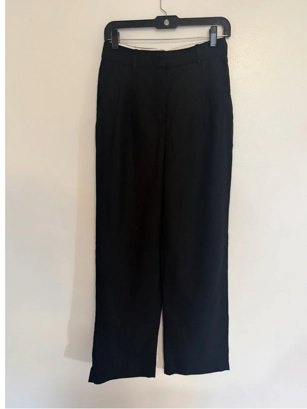 Aritzia The Effortless Pants Cruiselinen Wide Leg in Black